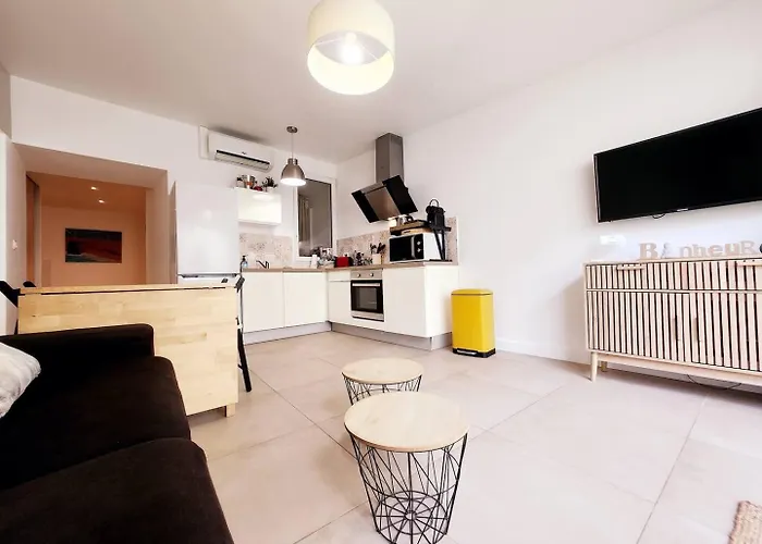 Apartamento Le Thuret Fleuri - T3 Avec Terrasse *