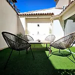Le Thuret Fleuri - T3 Avec Terrasse Appartement