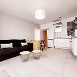 Appartement Le Thuret Fleuri - T3 Avec Terrasse