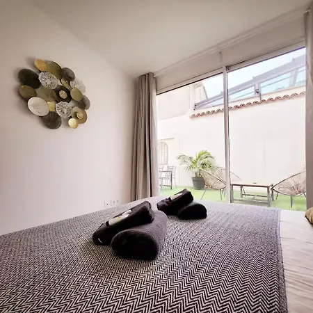 Le Thuret Fleuri - T3 Avec Terrasse * 앙티브