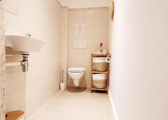 Le Thuret Fleuri - T3 Avec Terrasse أنتيب