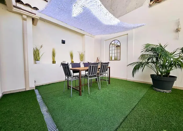 Le Thuret Fleuri - T3 Avec Terrasse *