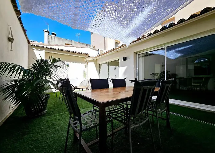 شقة Le Thuret Fleuri - T3 Avec Terrasse أنتيب